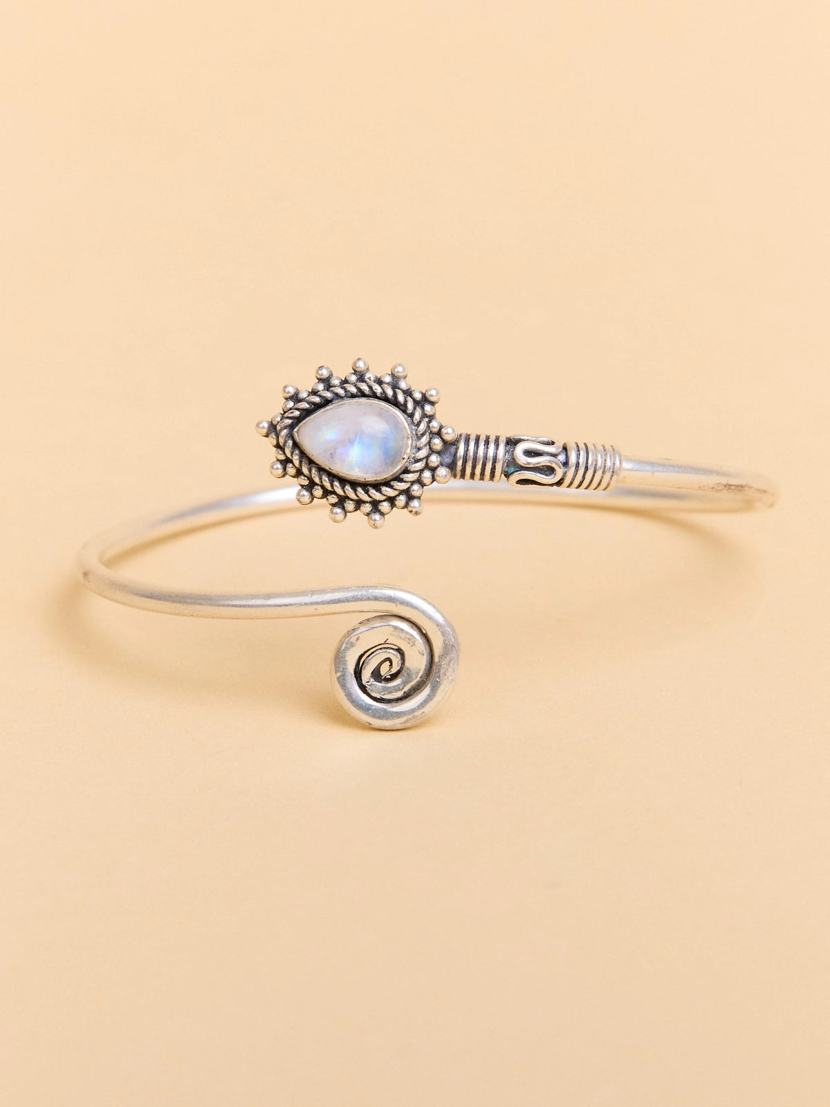 Ananta Bangle