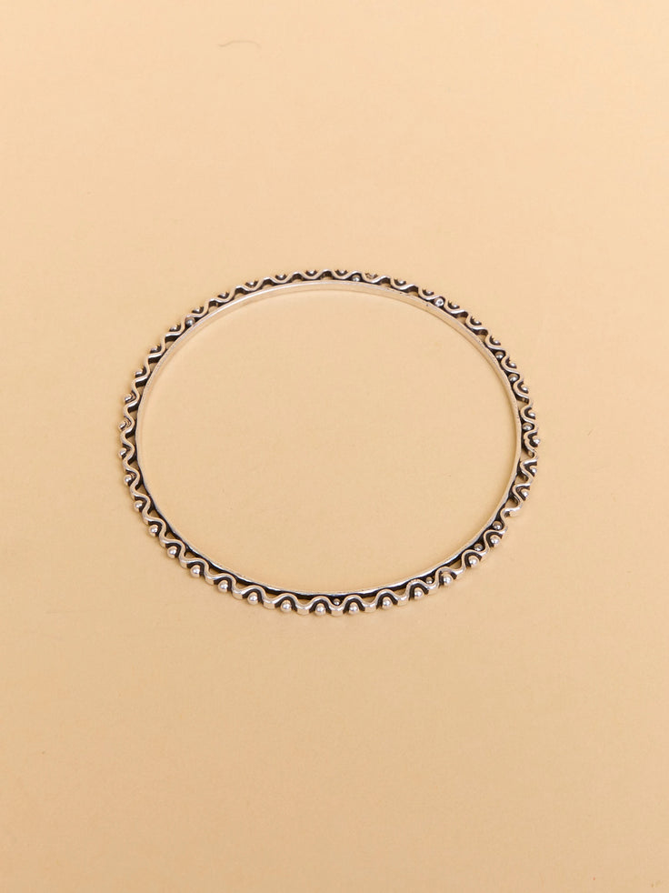 Sarina Bangle