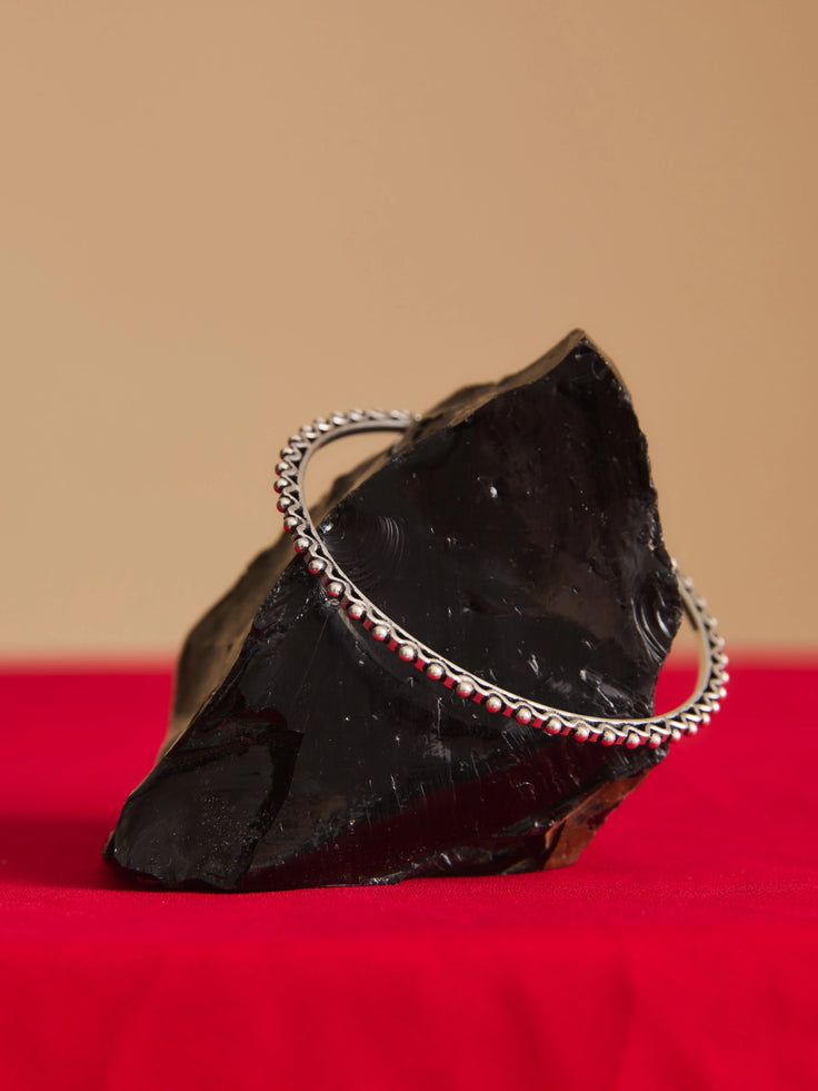 Sarina Bangle