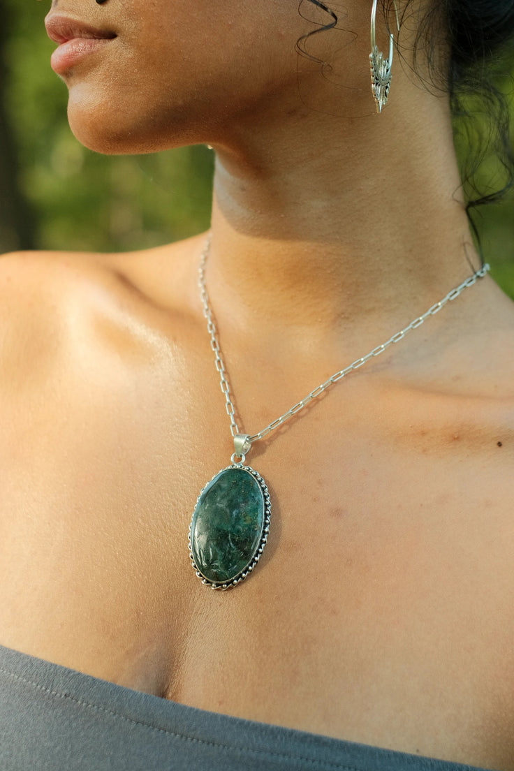 Liora Pendant