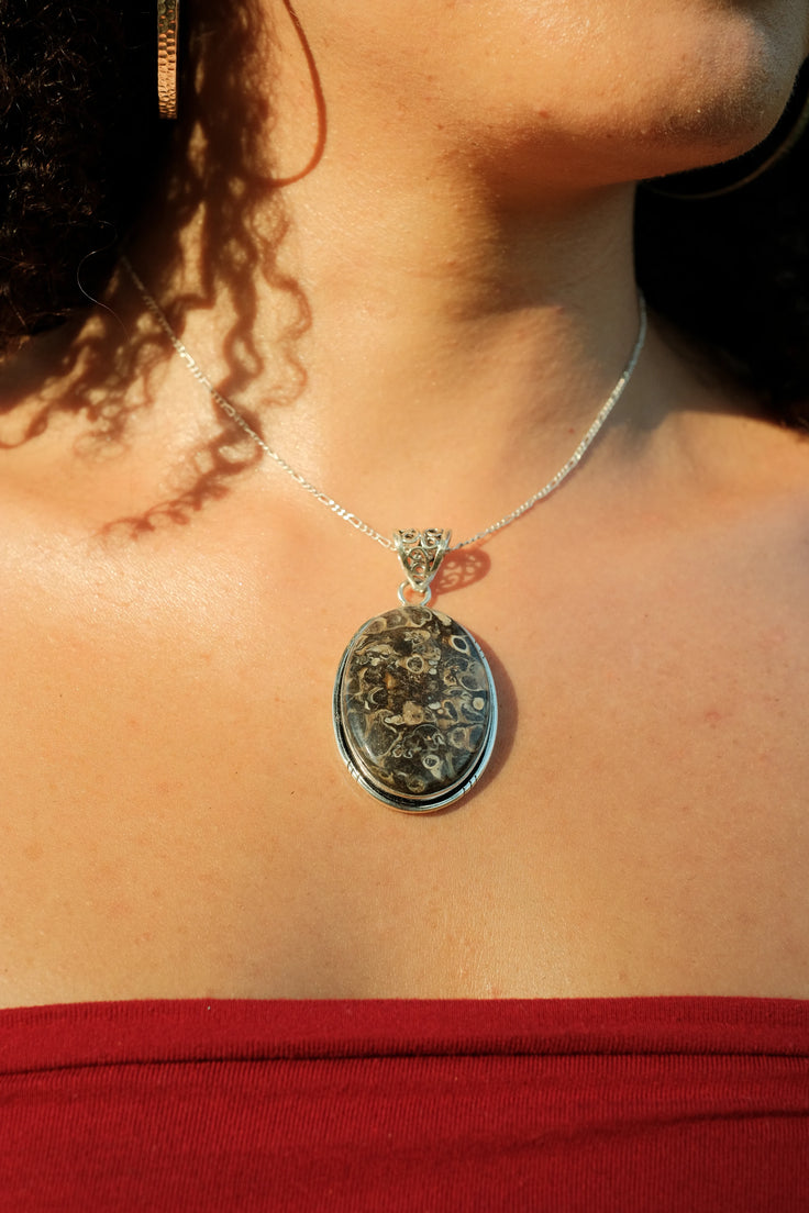 Thalia Pendant