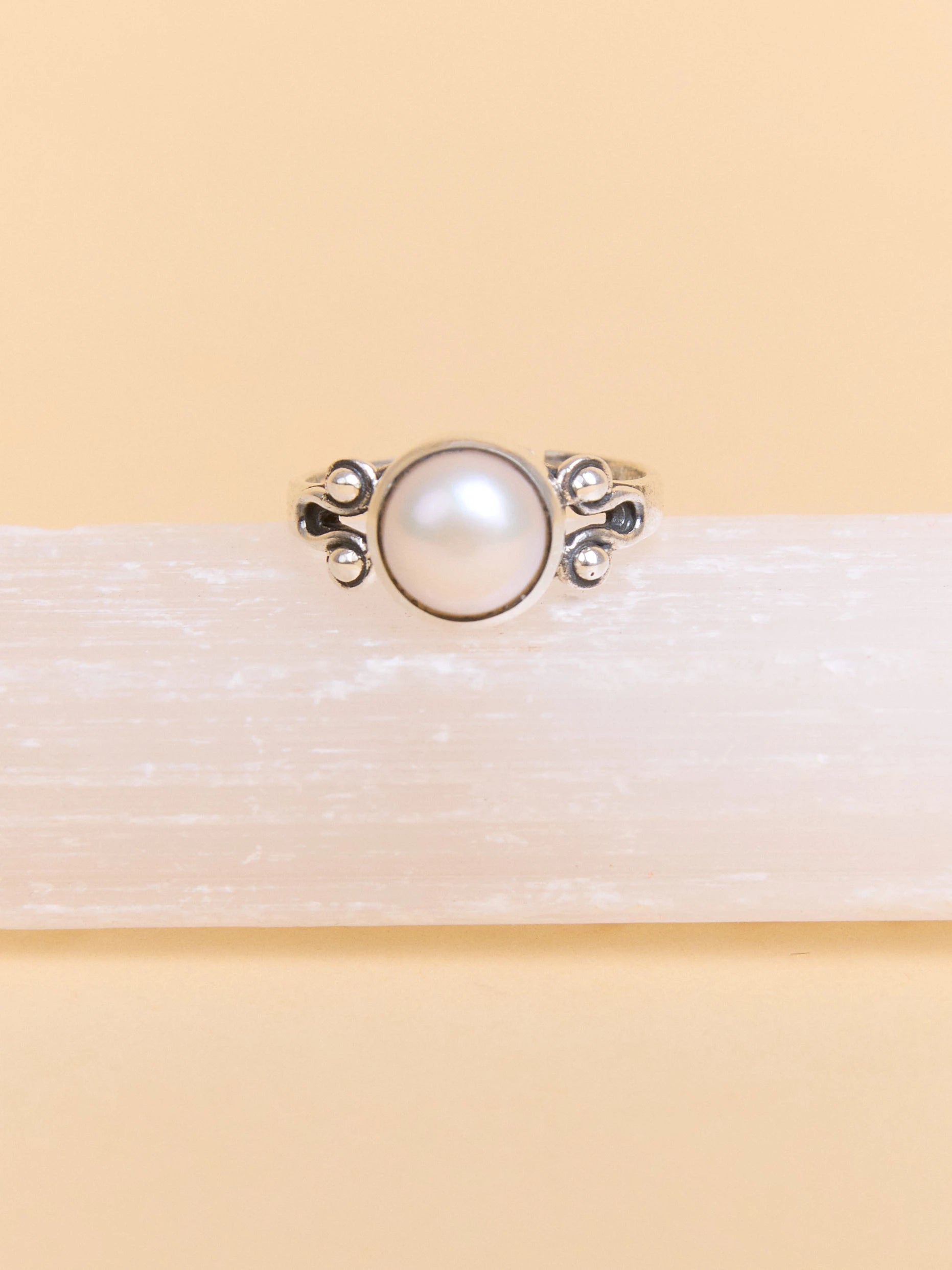 Lola Pearl Ring