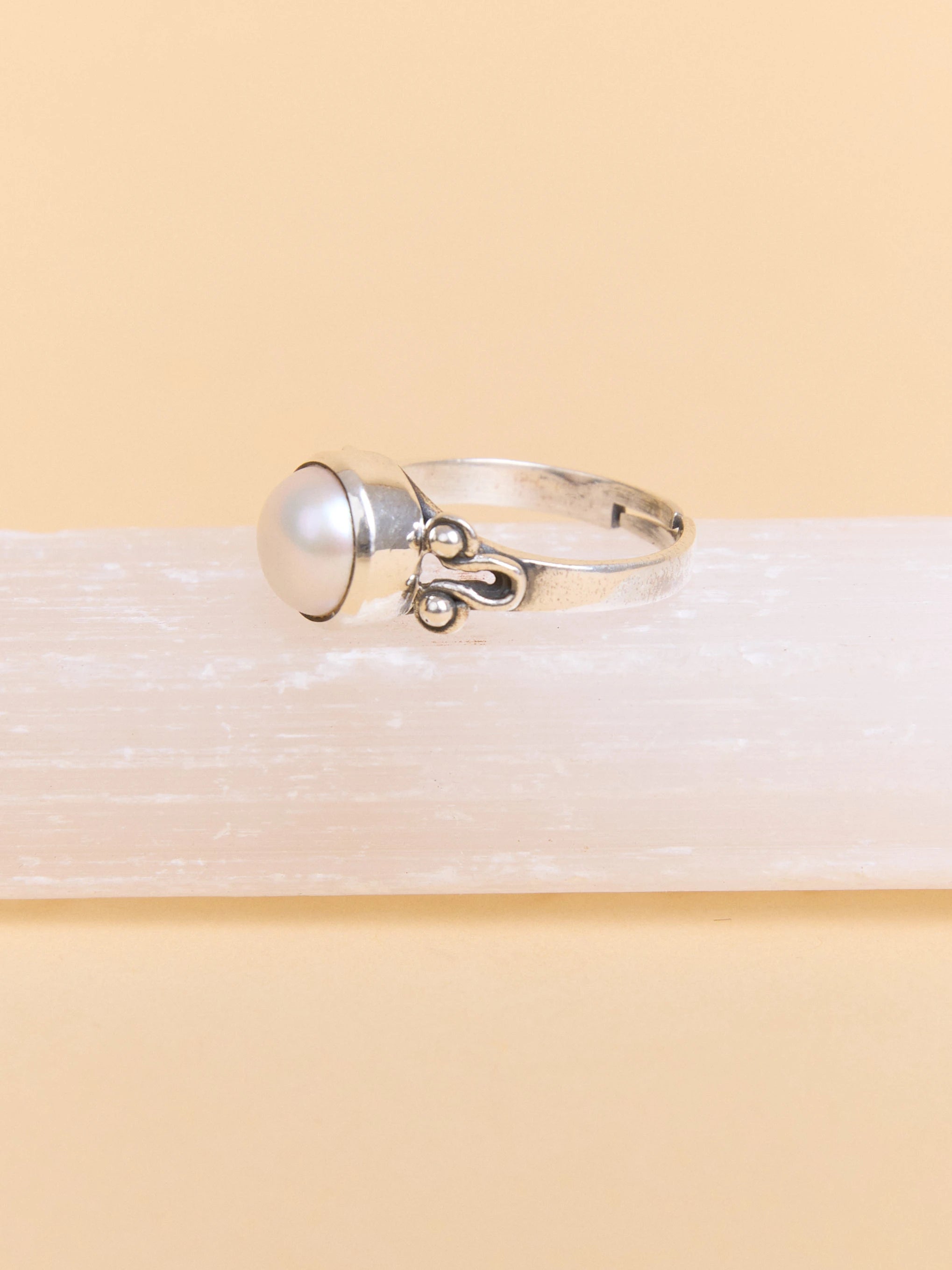 Lola Pearl Ring