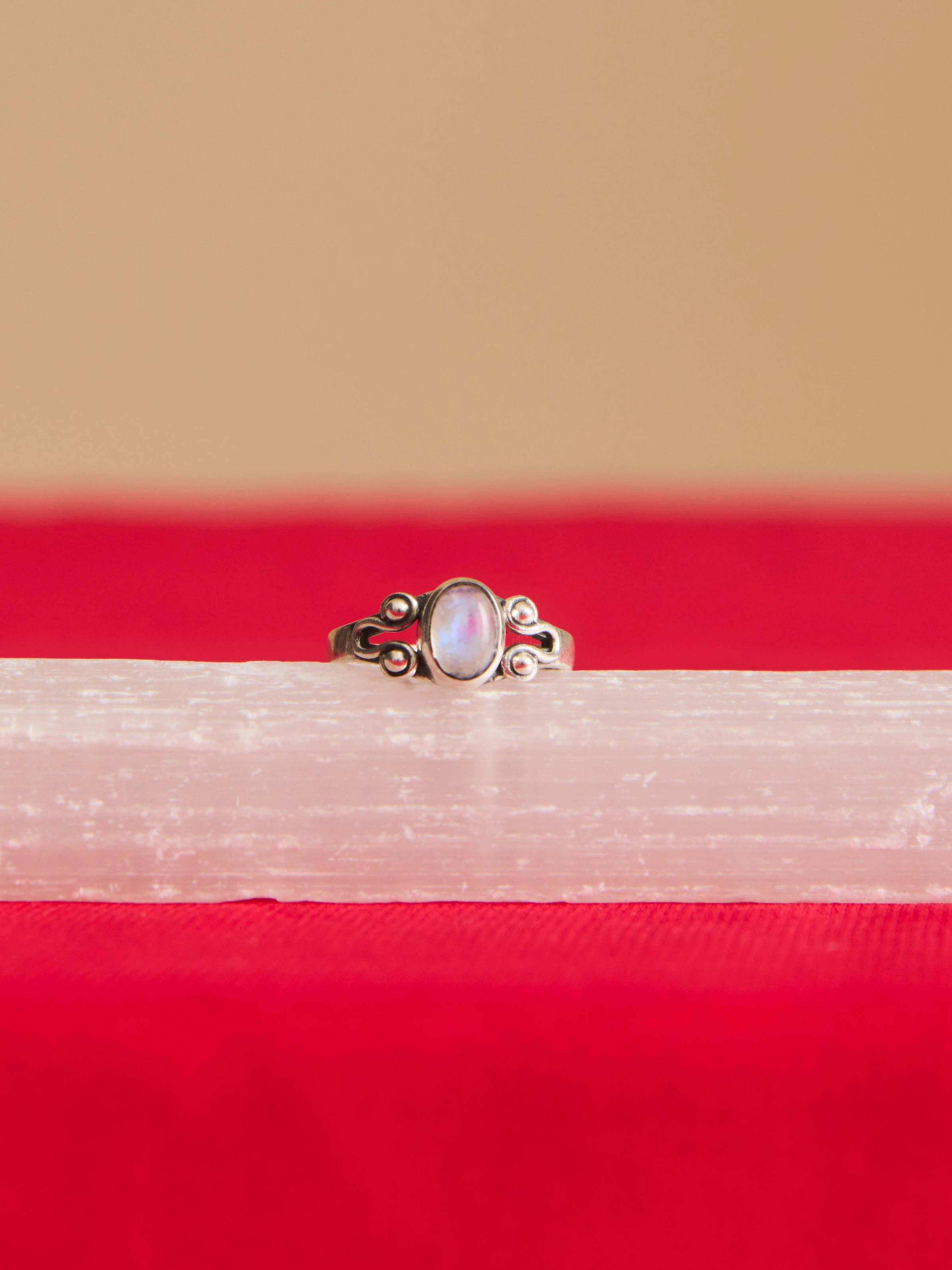 Lucia Ring