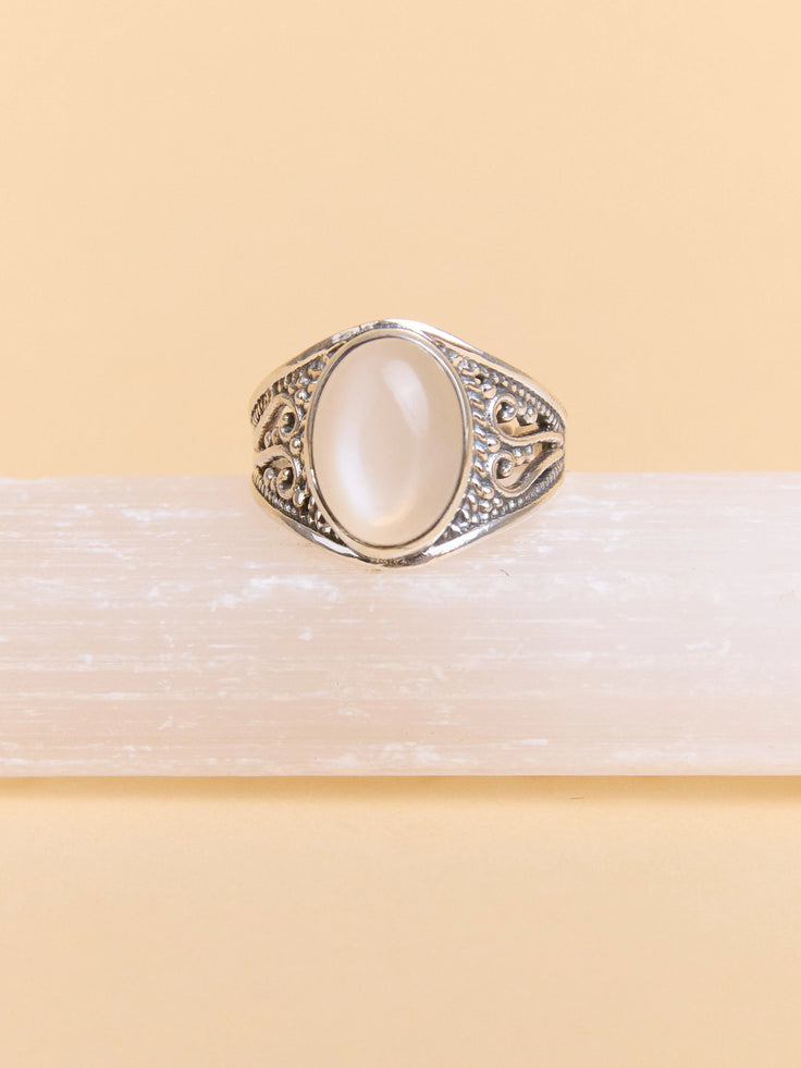 Selene Shield Ring