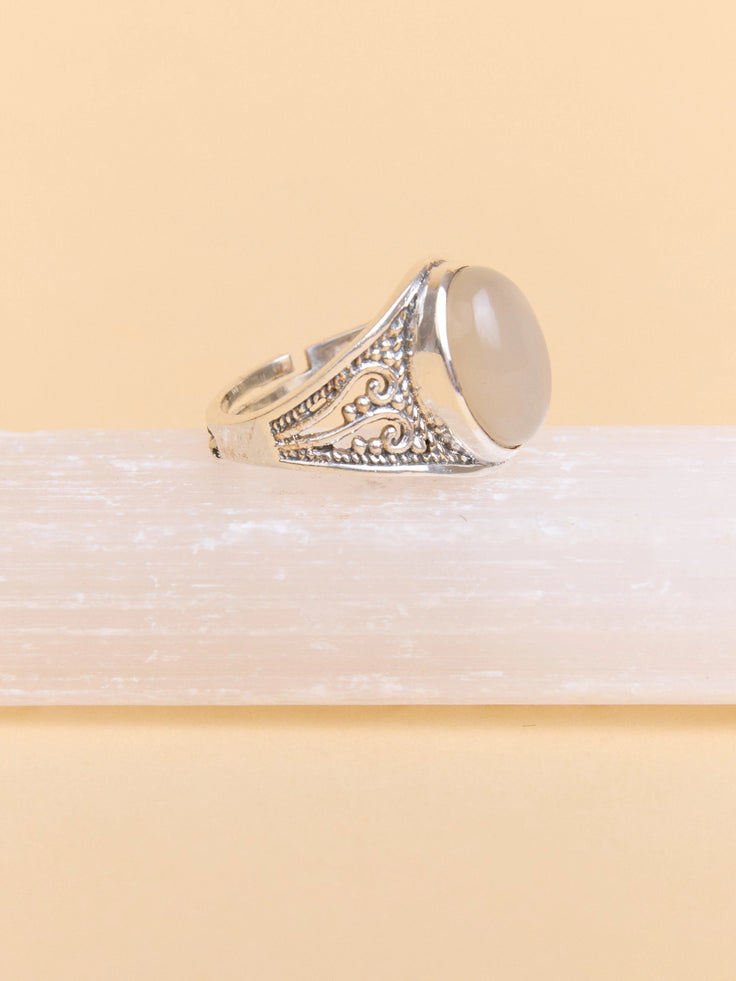 Selene Shield Ring